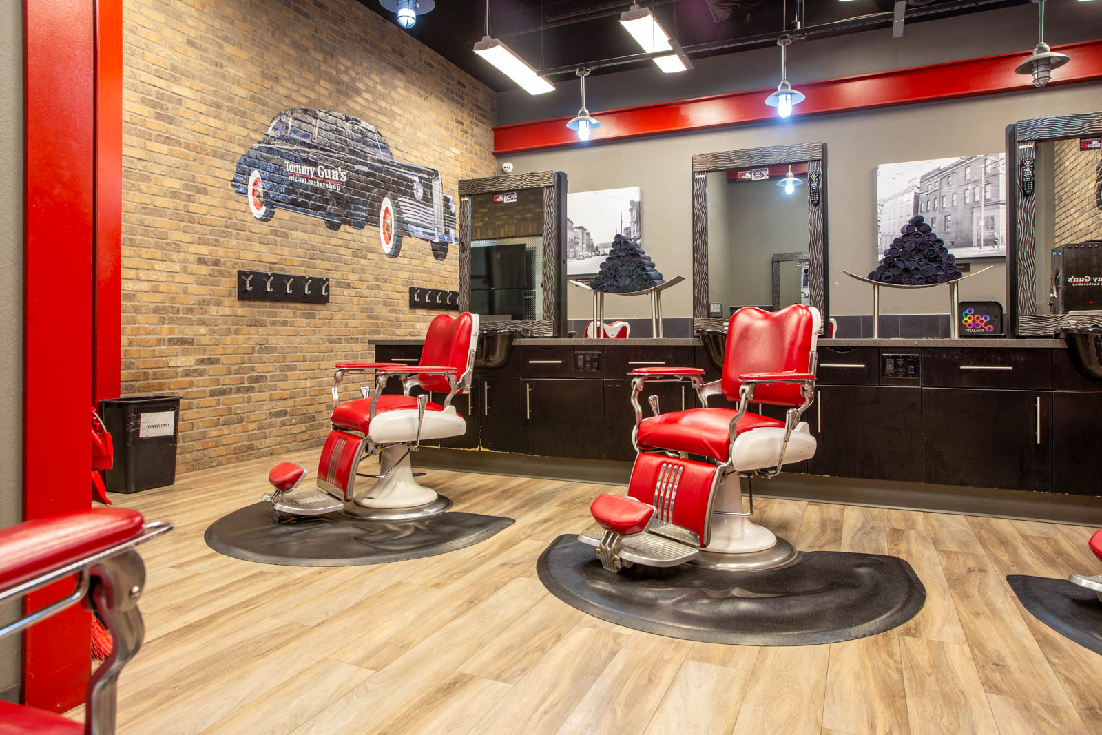 Tommy Gun's Original Barbershop - Barbershop in Dartmouth