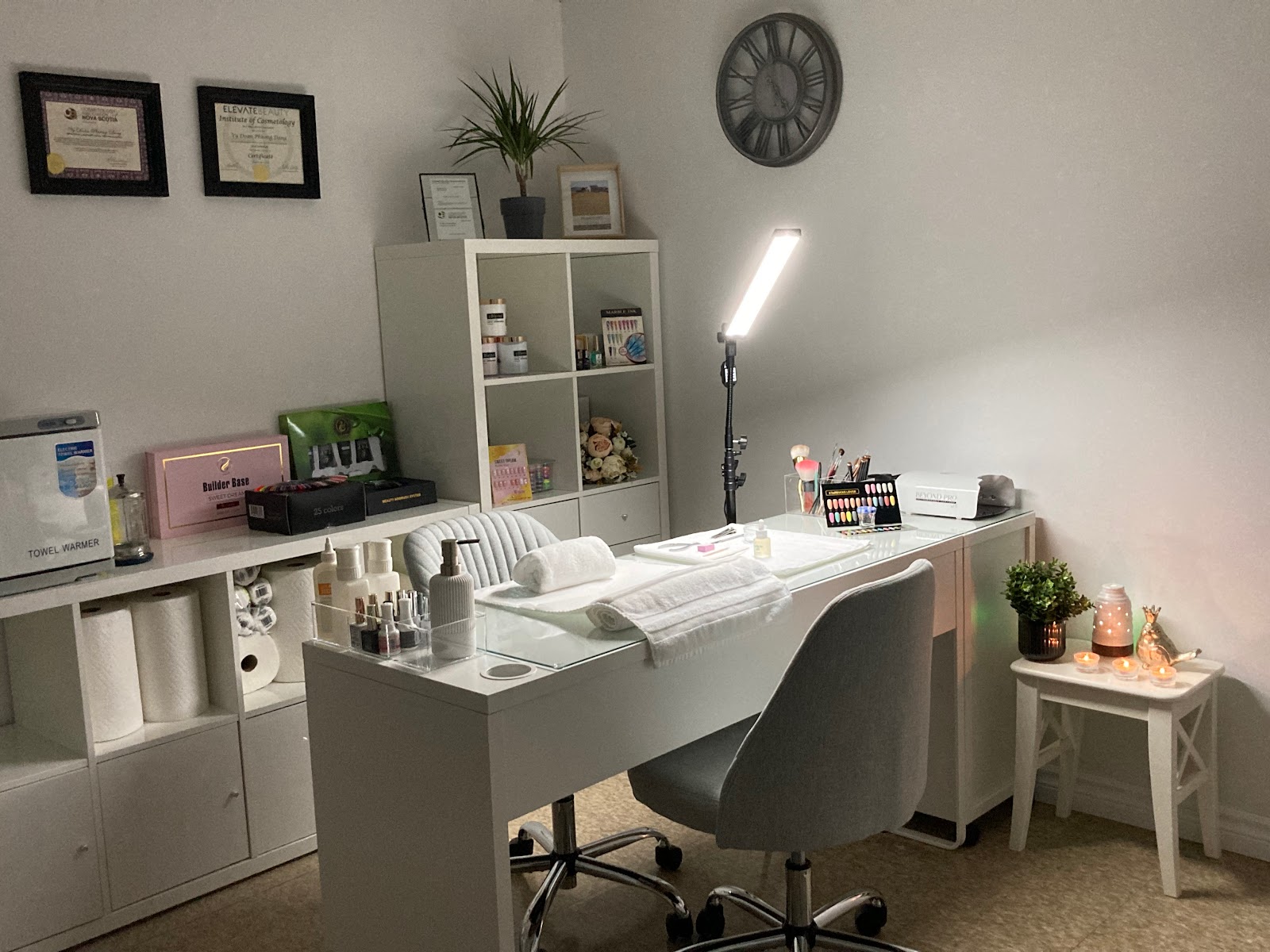 Vy's Nail Studio - Nail Salon in Dartmouth