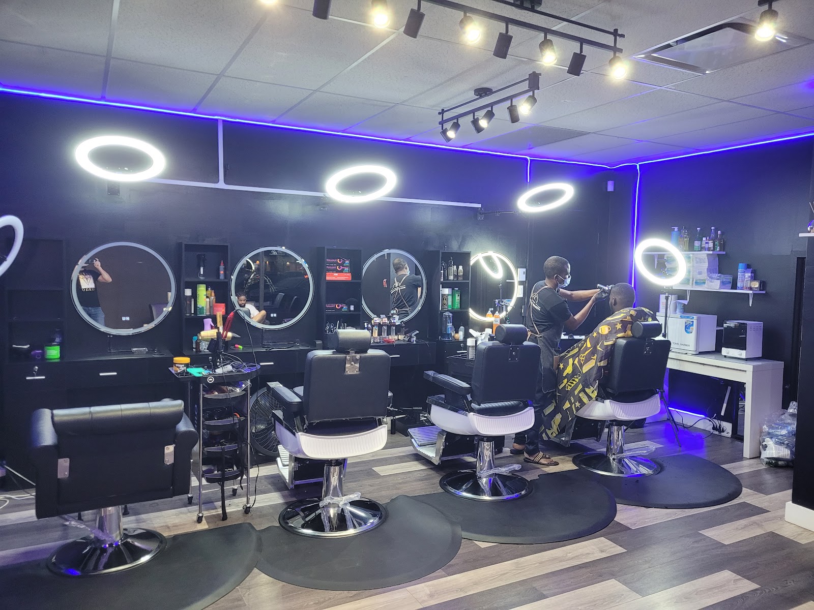 Mak's Pro Barber - Barbershop in Moncton