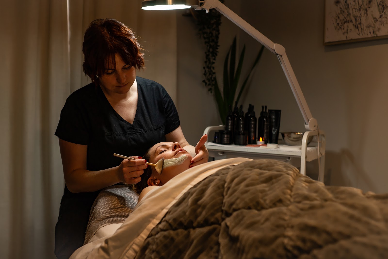 Fingers Faces & Feet - Nail Salon in Moncton