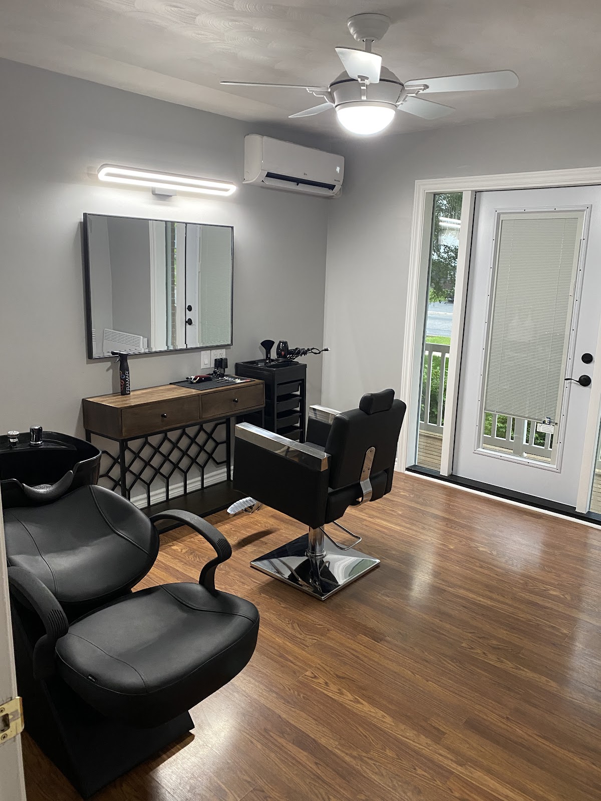 MNM Hair Salon - Hair Salon in Moncton