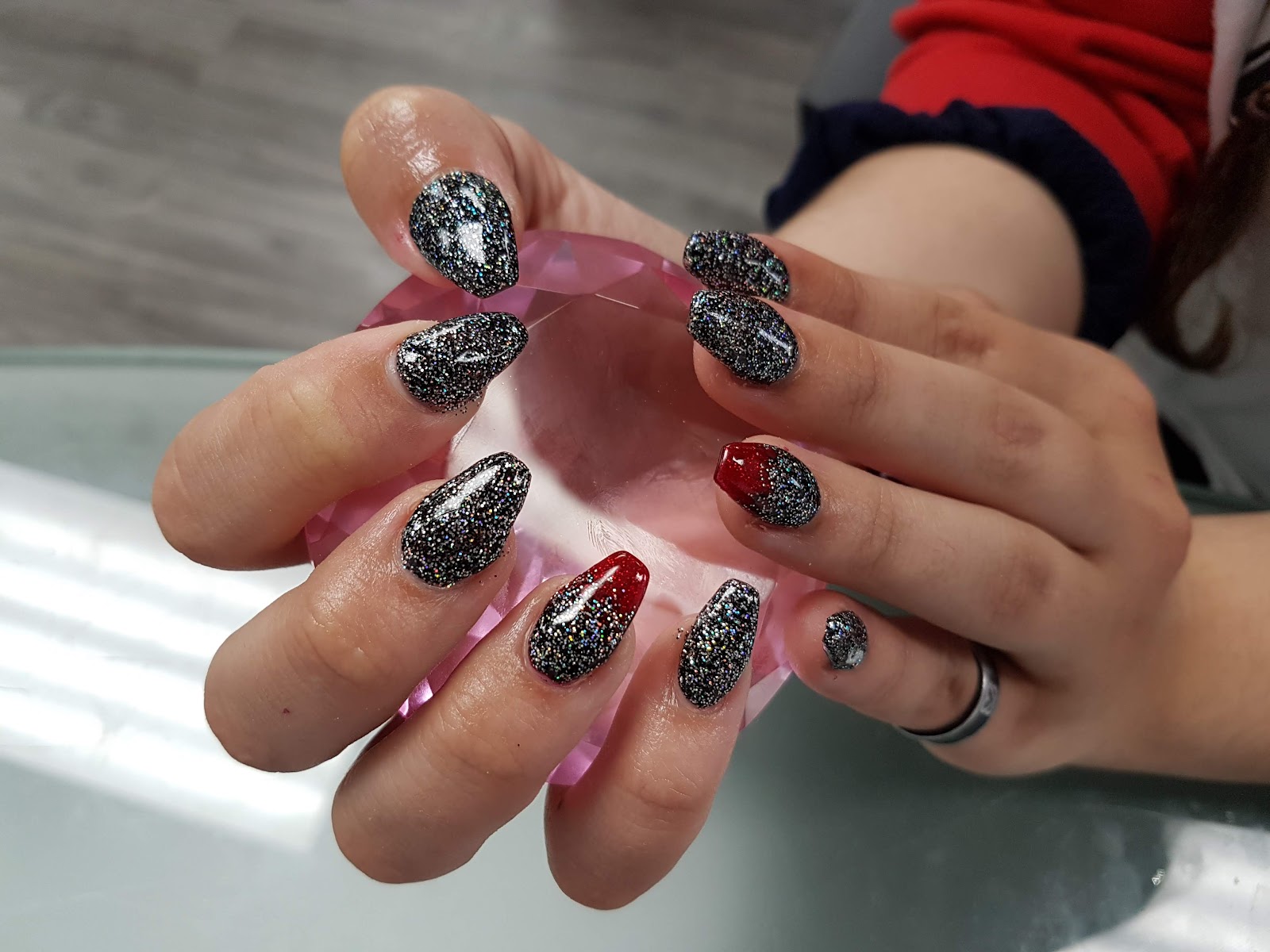 Elsewhere Beauty Lounge - Nail Salon in Saint John