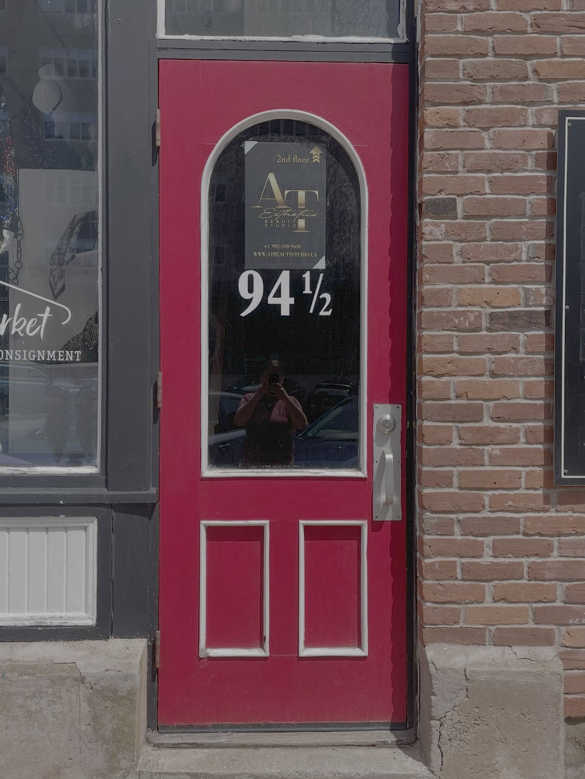 AT Esthetics Beauty Studio & AT Photo Studio - Nail Salon in Charlottetown