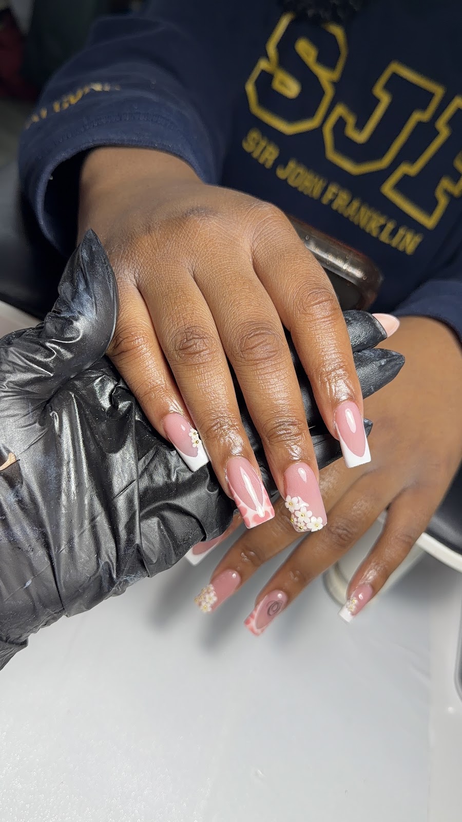 NailsbyB - Beauty Spa in Yellowknife