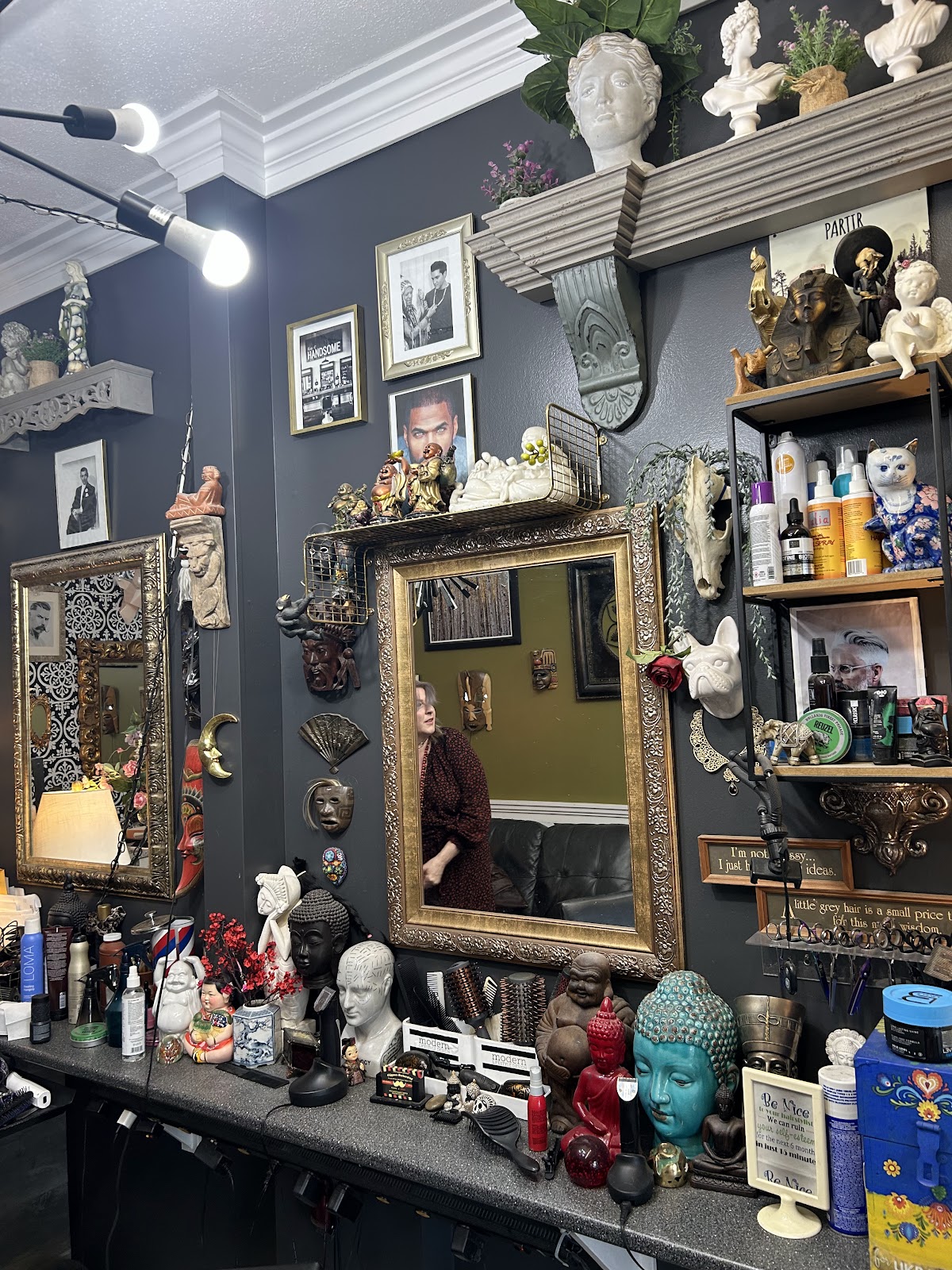 Clippers Barbershop - Barbershop in Whitehorse