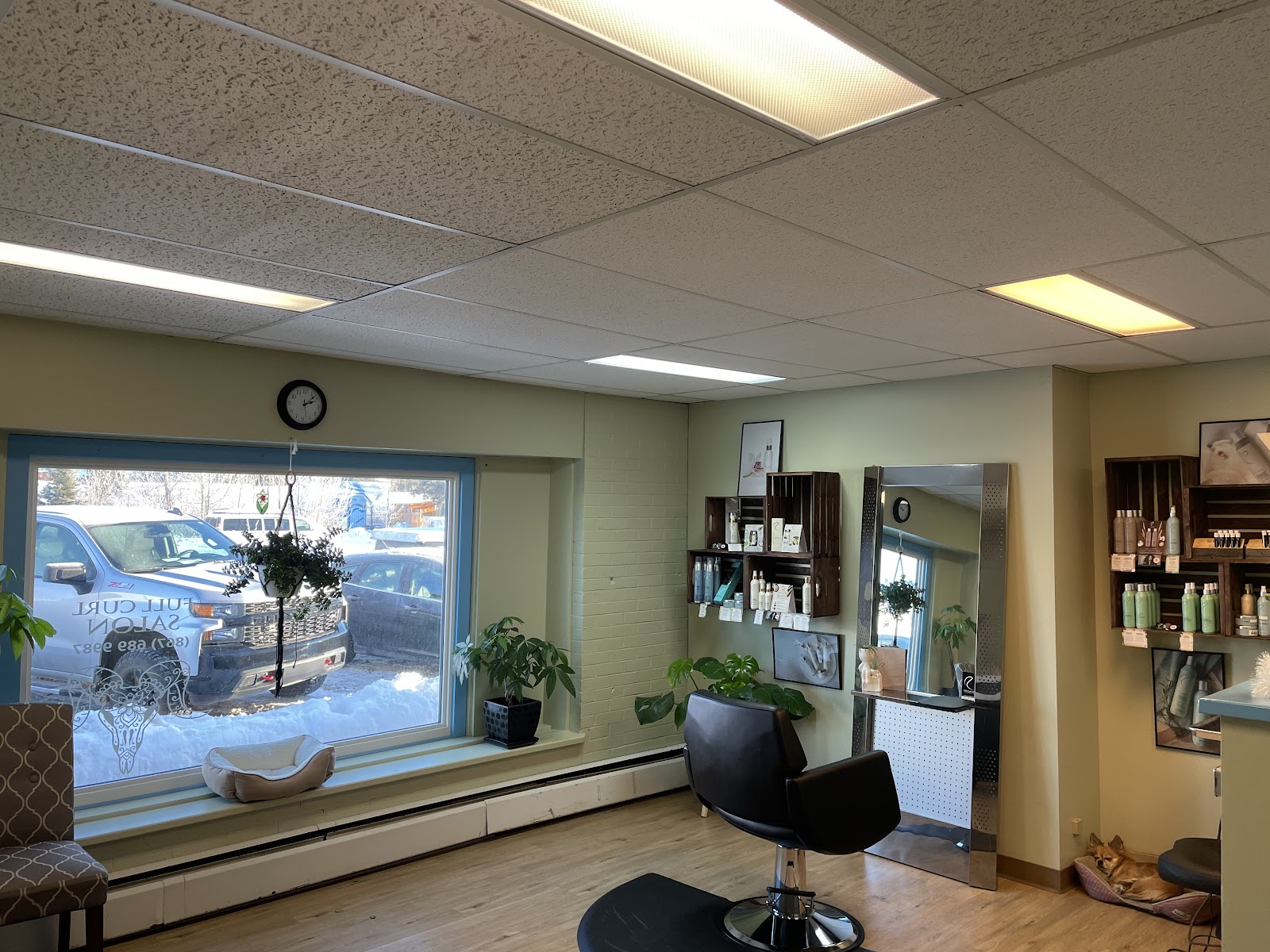 Full Curl Salon - Hair Salon in Whitehorse