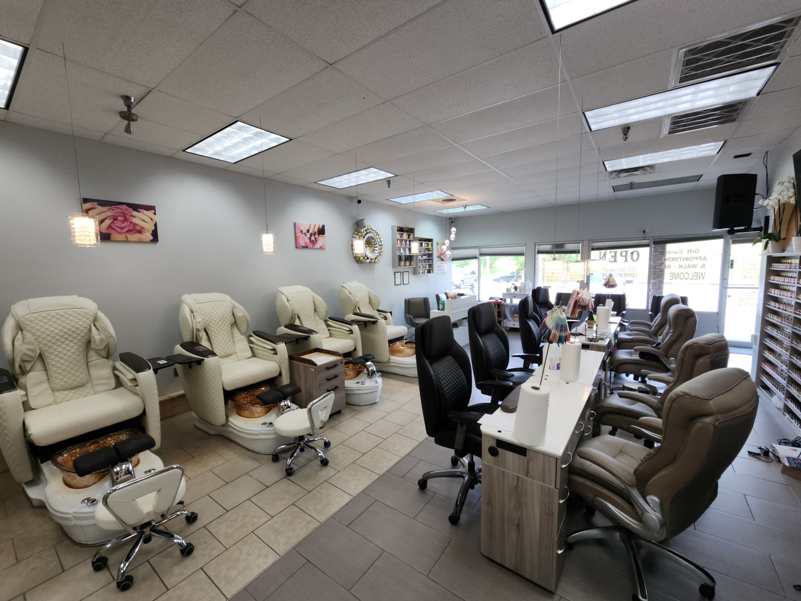 Awesome Nails and Spa - Nail Salon in Birmingham