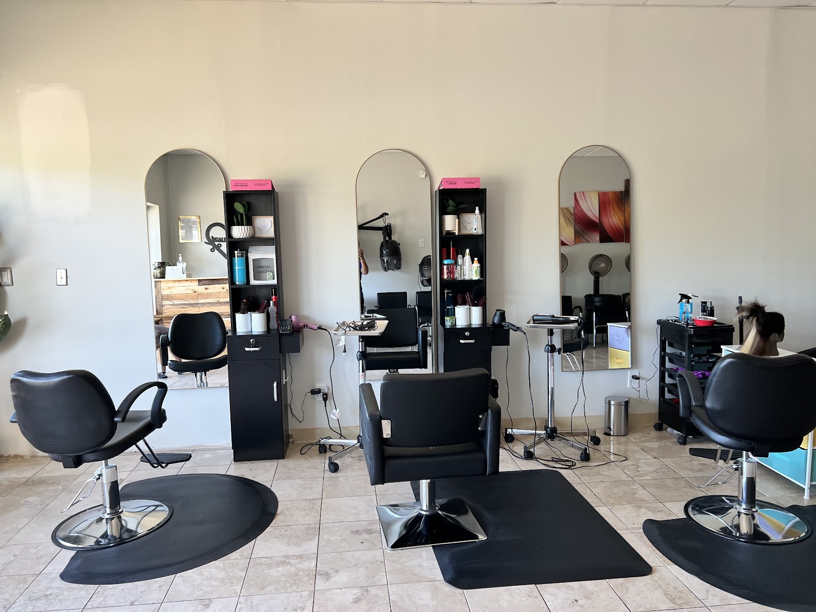 Dominican Cocco’s Hair Salon - Hair Salon in Montgomery