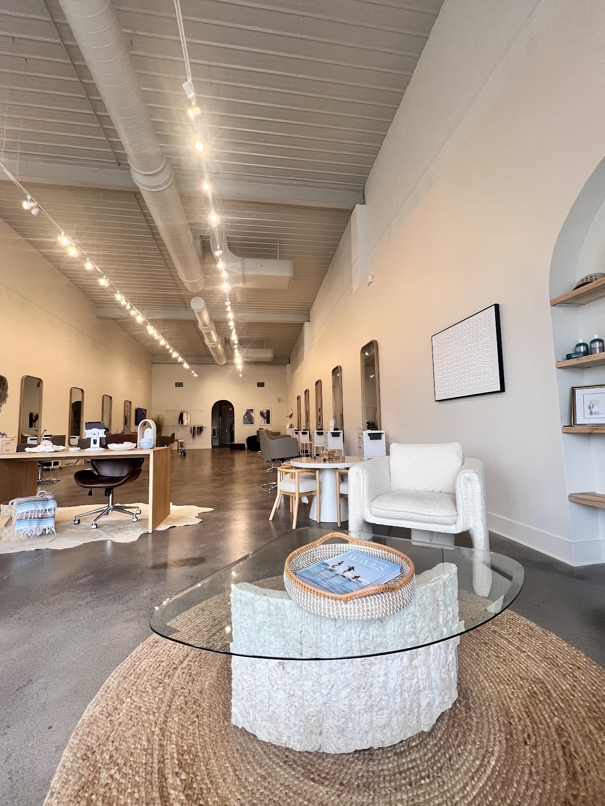 OAK + MANE HAIR CO. - Hair Salon in Huntsville