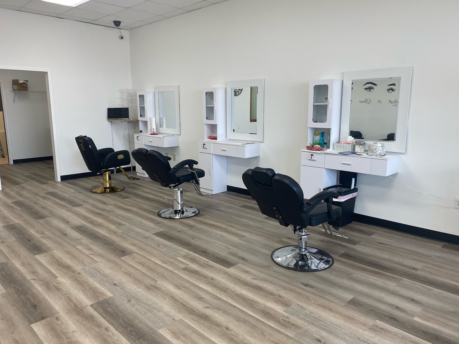 Moon's Day Spa - Hair Salon in Huntsville