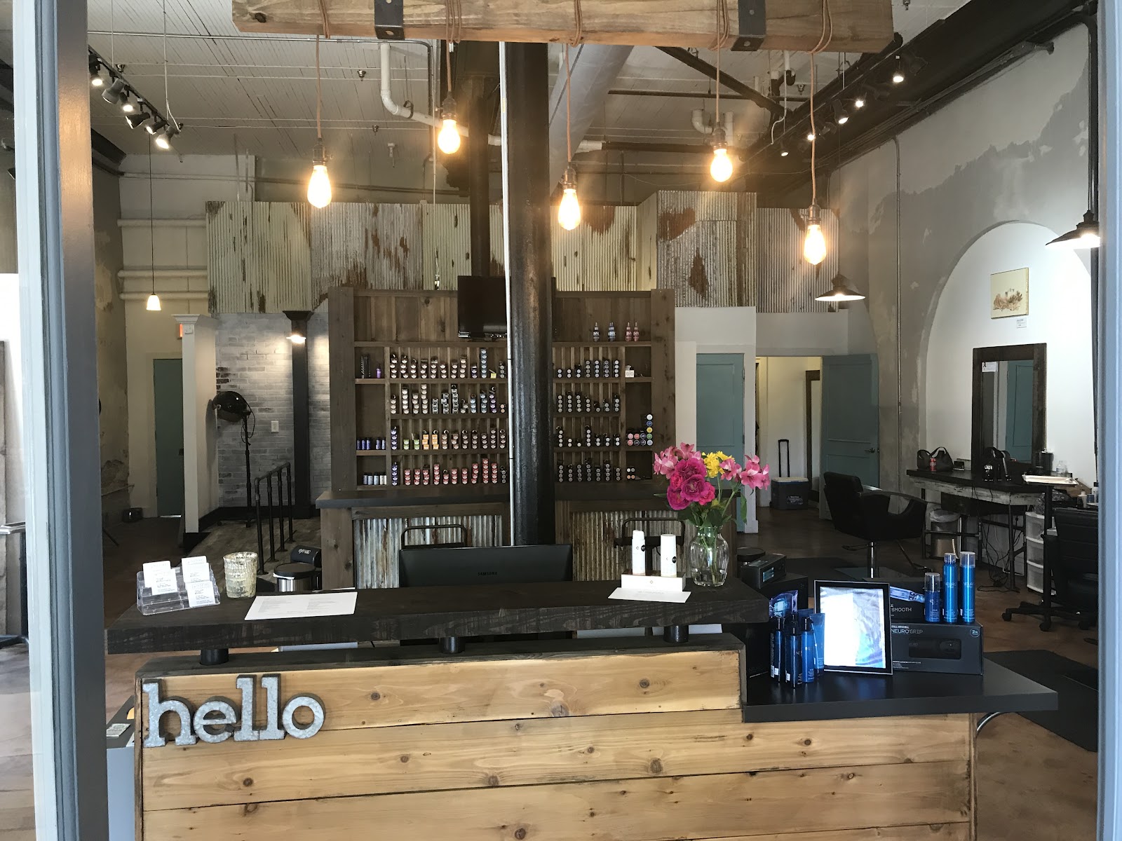 Inspire Salon & Gallery - Hair Salon in Mobile
