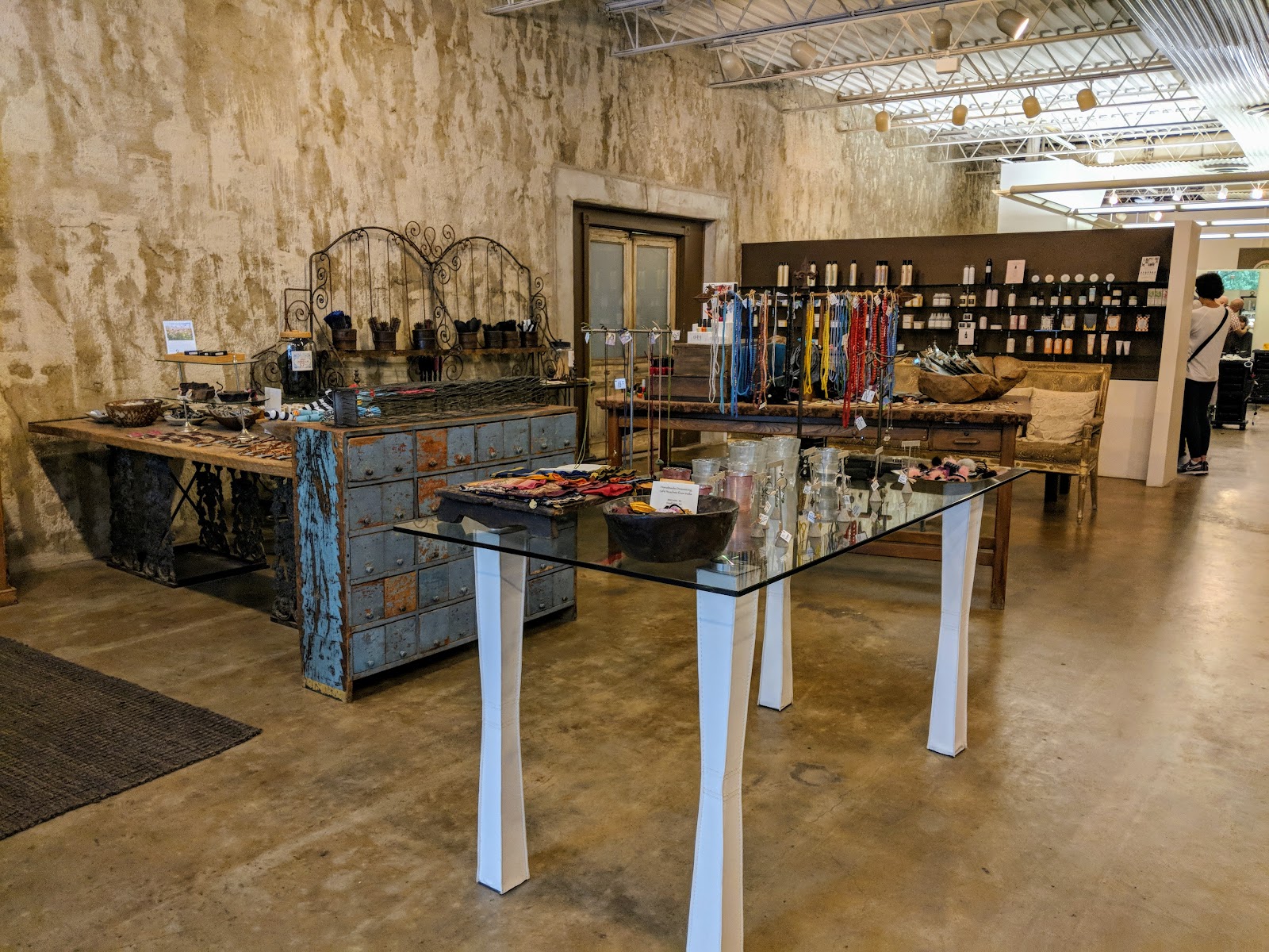 Caracalla Spa - Nail Salon in Little Rock