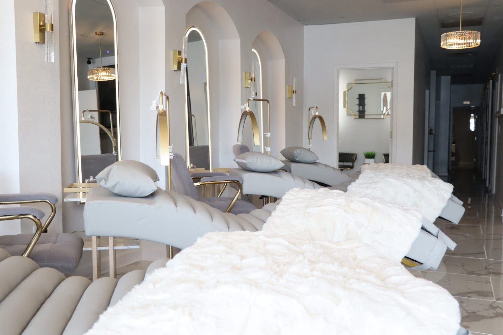 Little Rock Day Spa and Lash Bar - Hair Salon in Little Rock