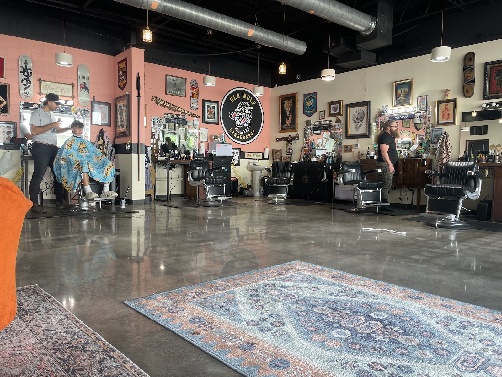 Old Wolf - Barbershop in Fayetteville