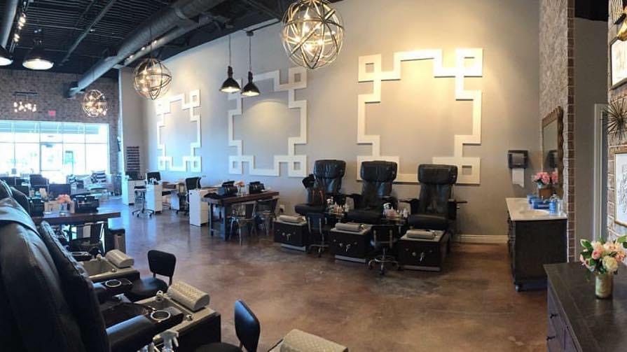 Gloss Nail Lounge - Nail Salon in Fayetteville