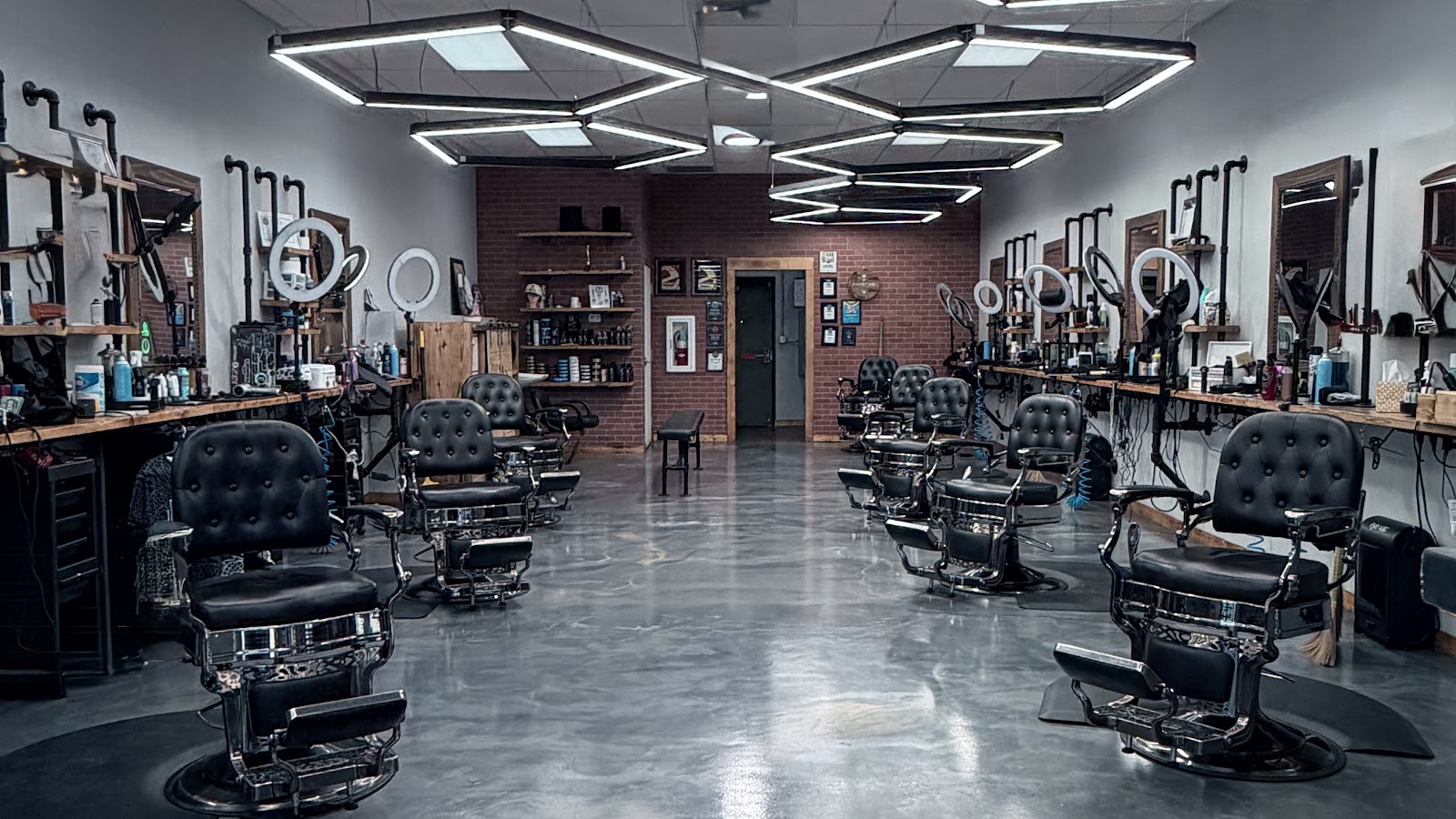 Primetime Barber Shop - Barbershop in Fort Smith