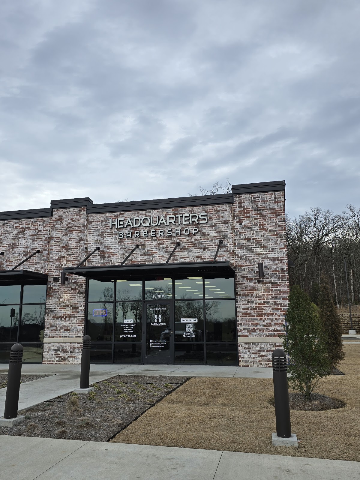 Headquarters Barbershop - Barbershop in Fort Smith