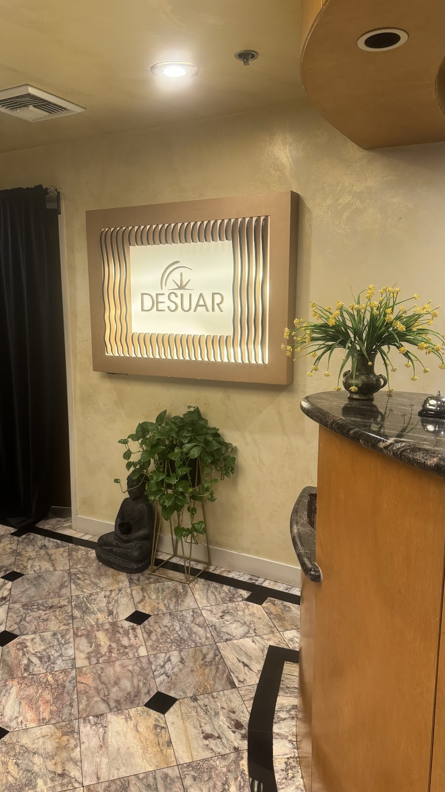 DESUAR DTLA Spa - Nail Salon in Los Angeles