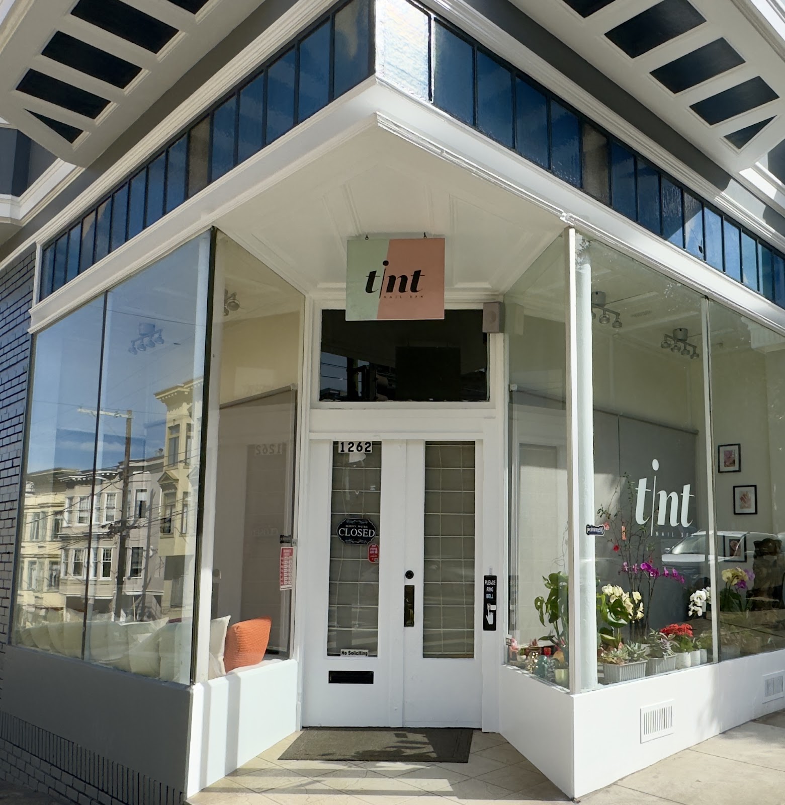 Tint Nail Spa - Nail Salon in San Francisco