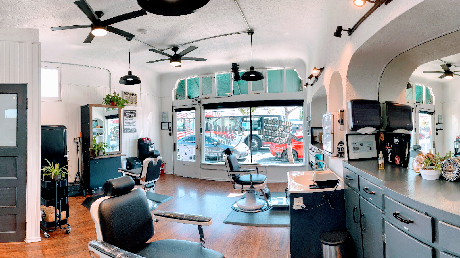 Dino's Barbershop San Diego - Barbershop in San Diego
