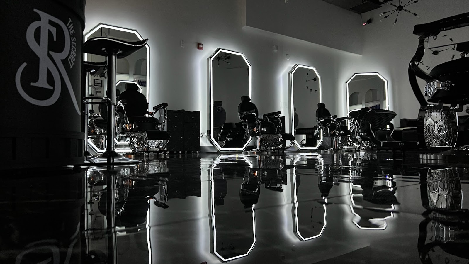 The Secret Barbershop - Barbershop in San Diego