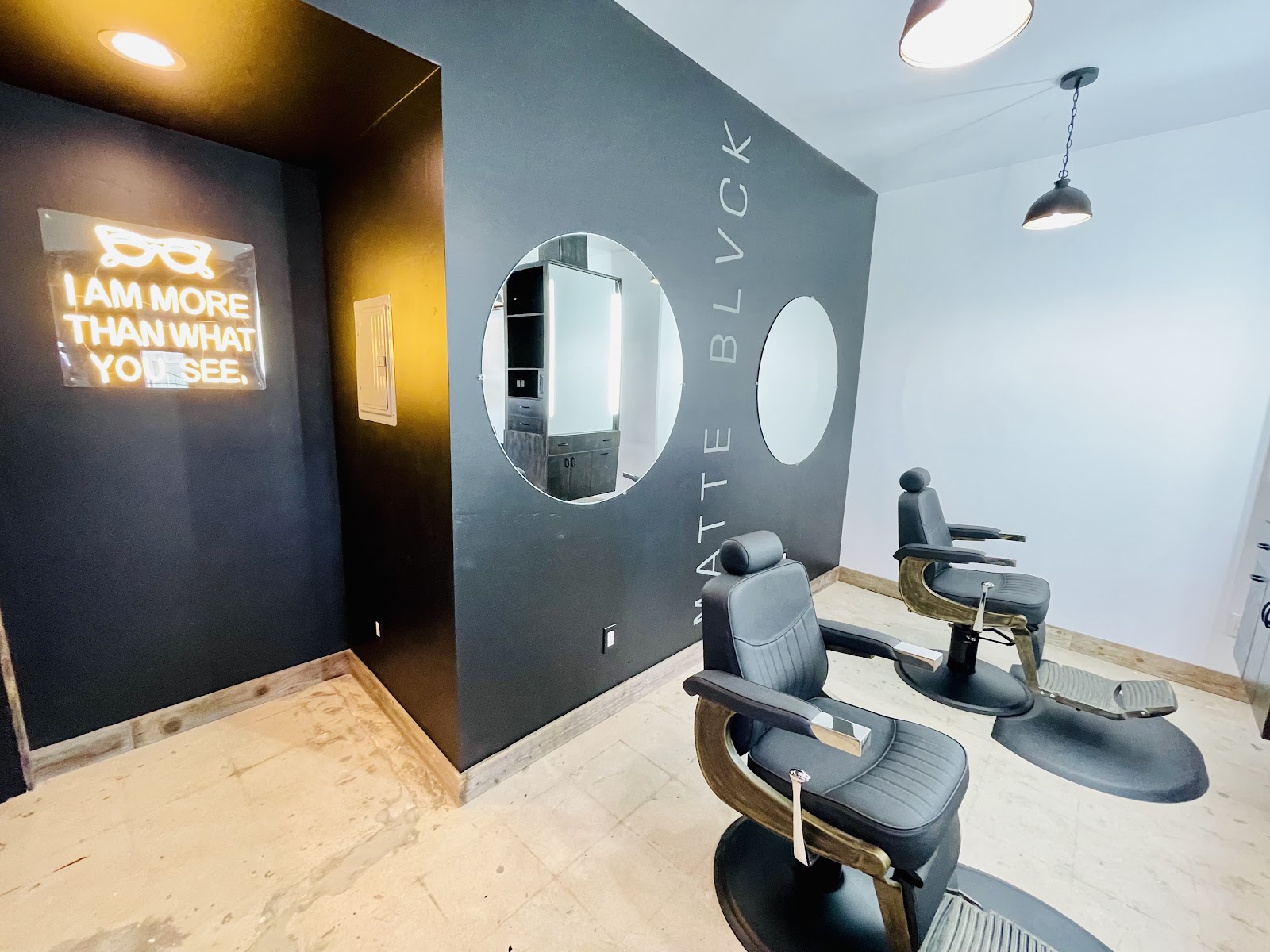 Matte Blvck cuts & shaves - Barbershop in San Diego