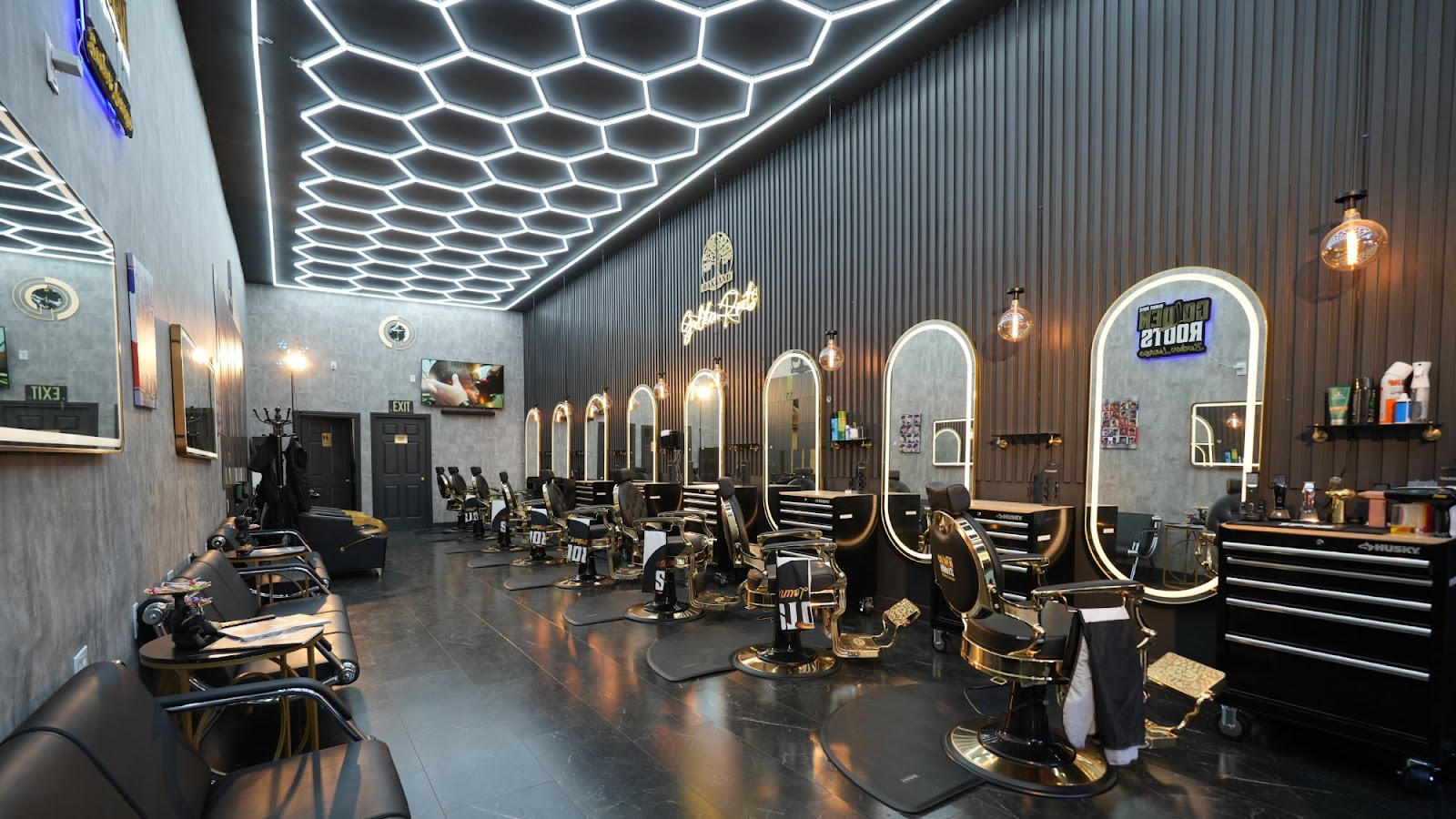 Golden Roots Barber Lounge - Barbershop in Oakland