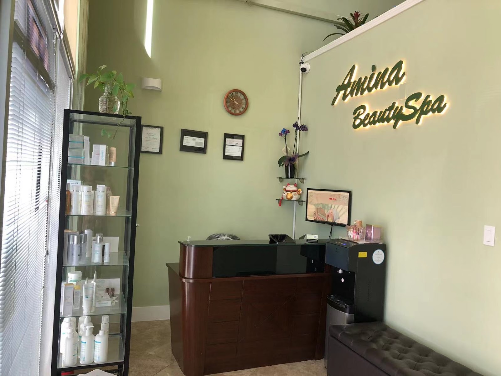 Amina Beauty Spa - Beauty Spa in Oakland