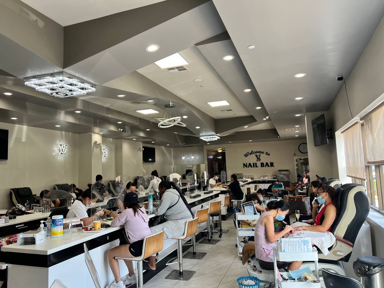 Vernis Sage Nail Bar Long Beach (20% OFF FOR NEW CUSTOMERS WITH APPOINTMENT ONLY) - Nail Salon in Long Beach