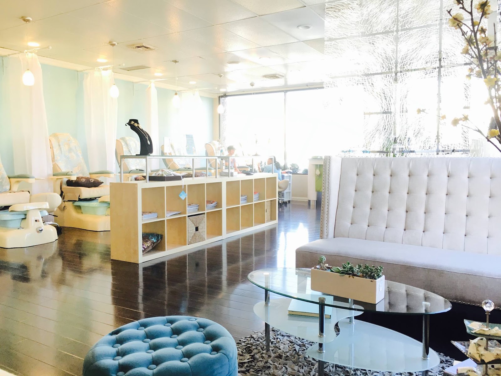 Bliss on Broadway Skin & Body Day Spa - Nail Salon in Long Beach