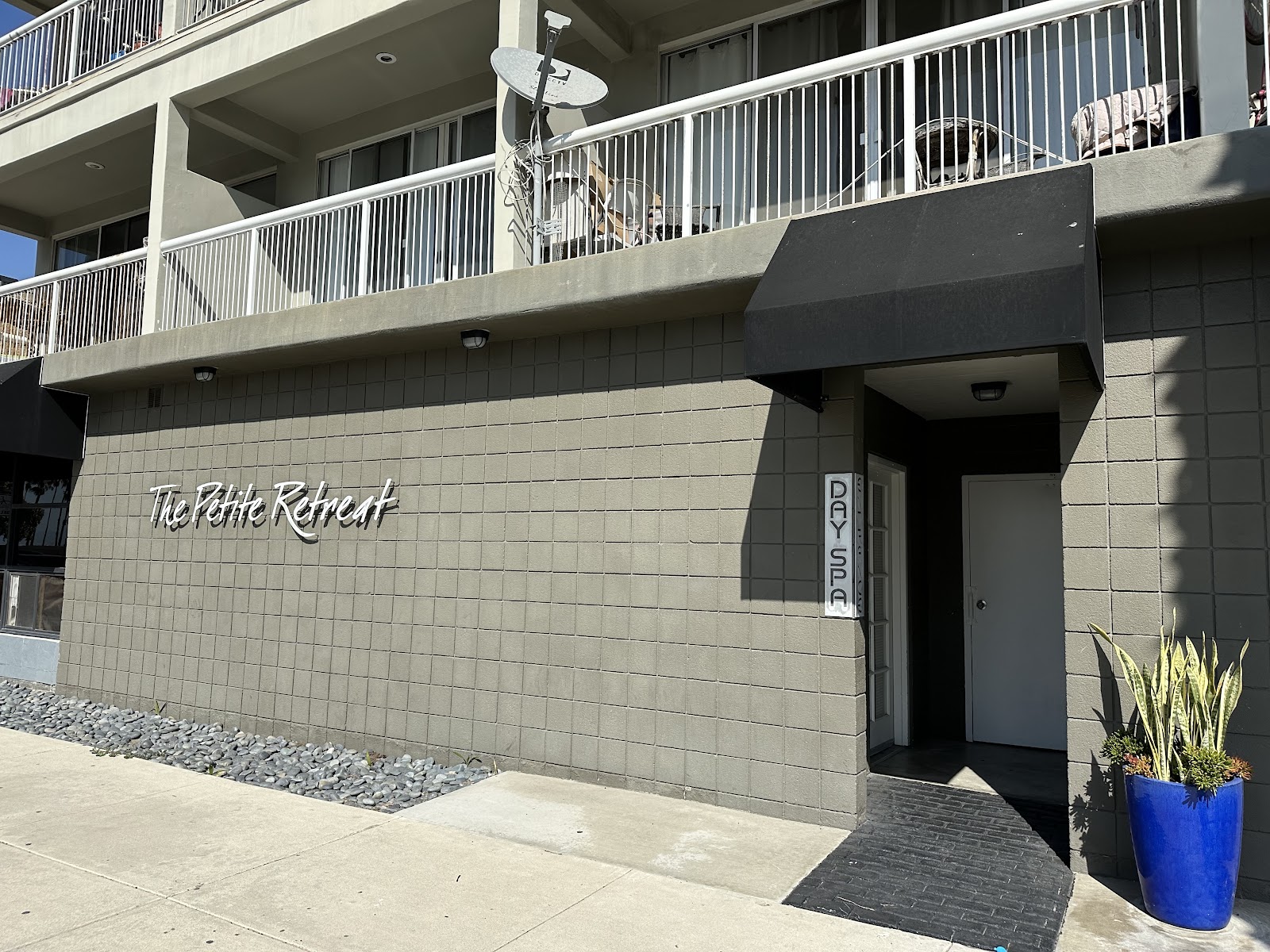 The Petite Retreat - Beauty Spa in Long Beach