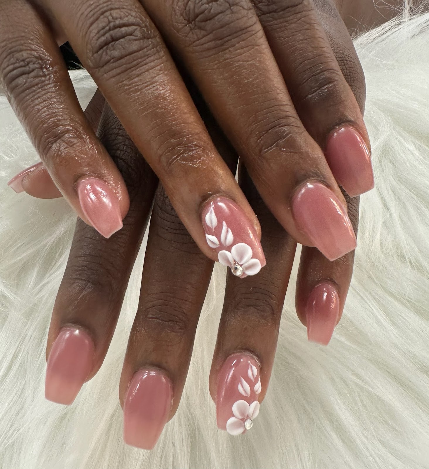 The Lux Nails & Spa - Nail Salon in Fresno
