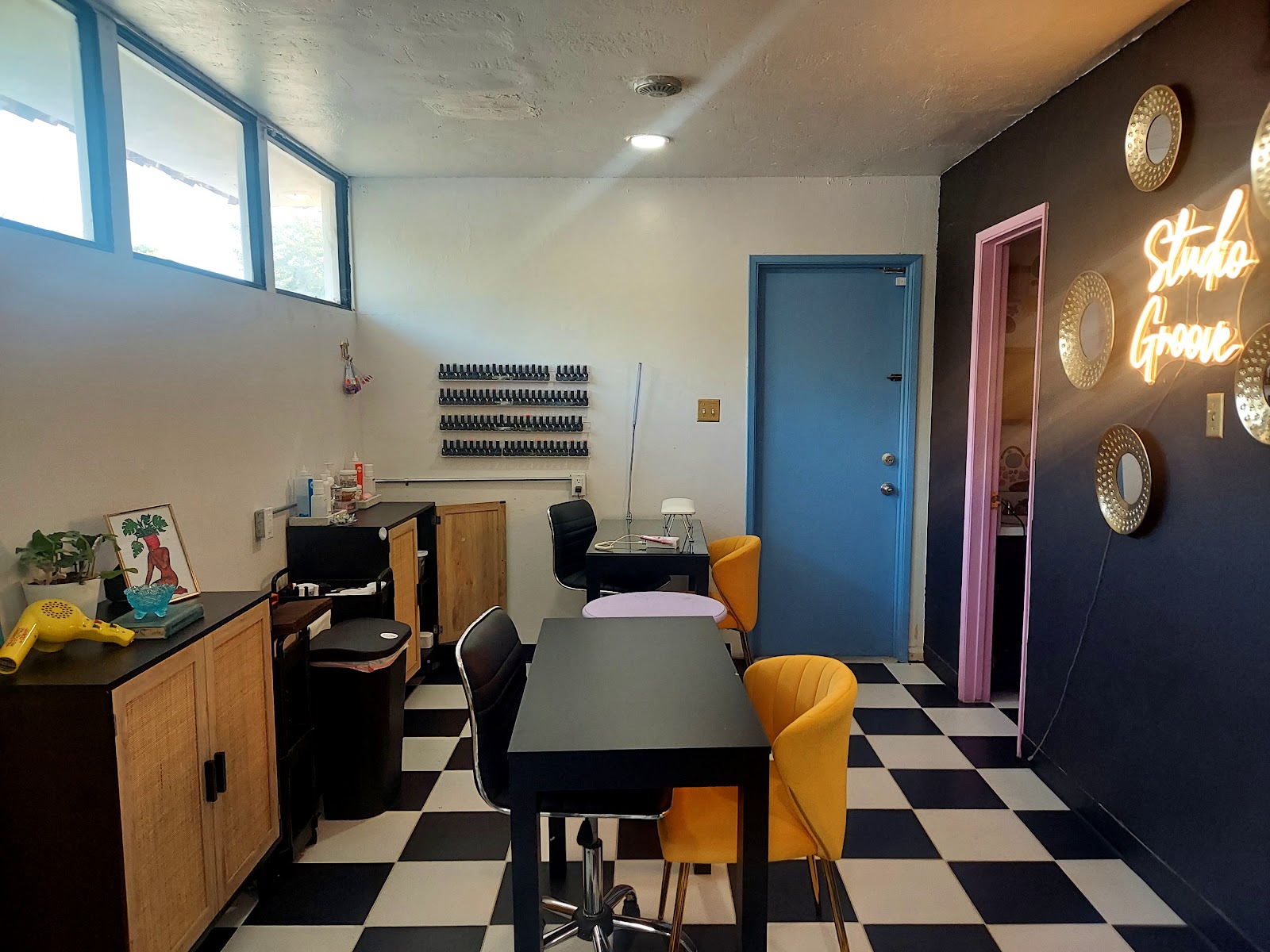 Studio Groove Salon - Beauty Spa in Bakersfield