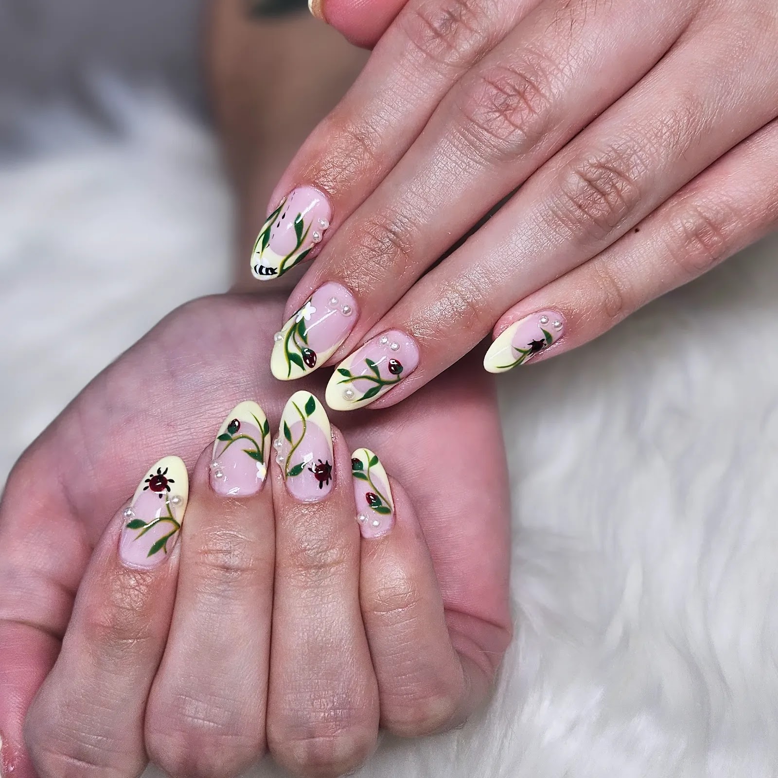 Chrome Nail Bar - Nail Salon in Anaheim