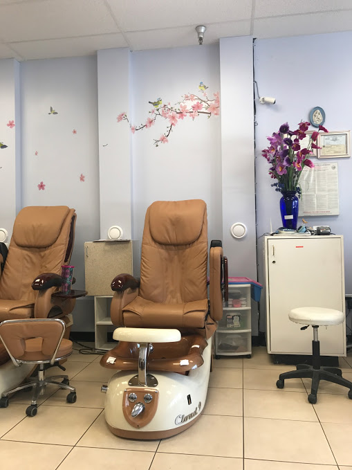 Queen Nails - Nail Salon in Anaheim