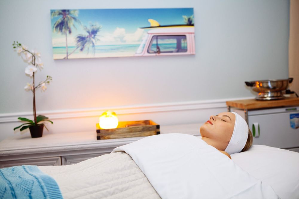 Lemon and Honey Day Spa - Hair Salon in Anaheim