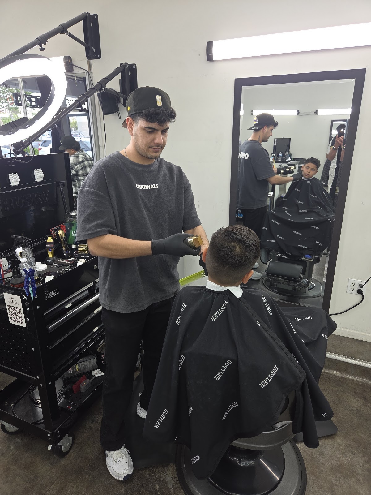 Golden Vision Barbershop - Barbershop in Santa Ana