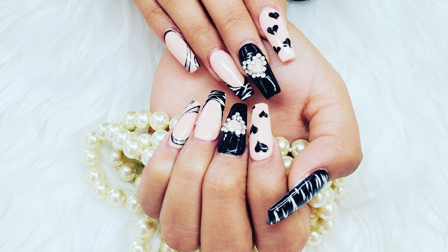 Zoetry Nails & Spa - Nail Salon in Santa Ana