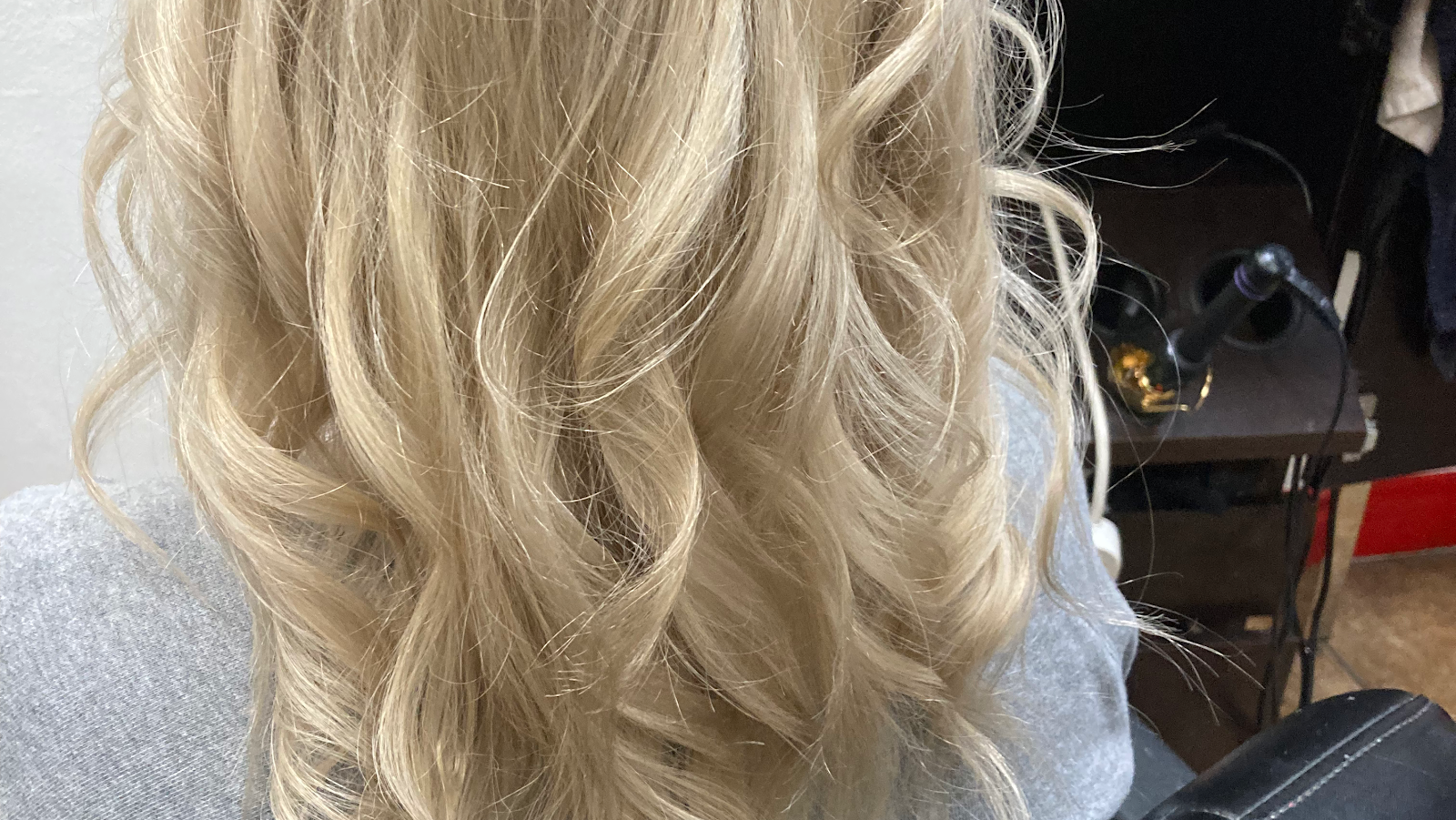 Cielo's Hair Salon and barber - Hair Salon in Santa Ana