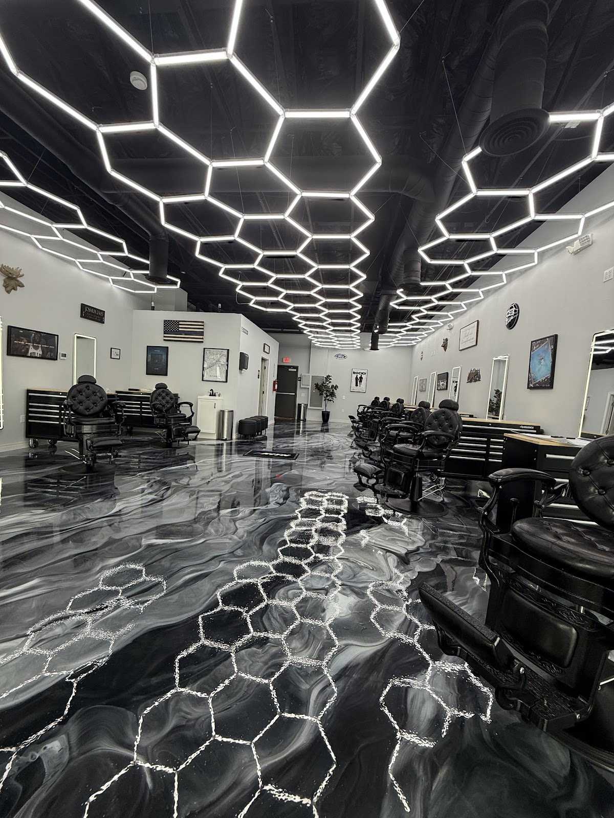 THE HOUSE BARBERSHOP - Barbershop in Riverside