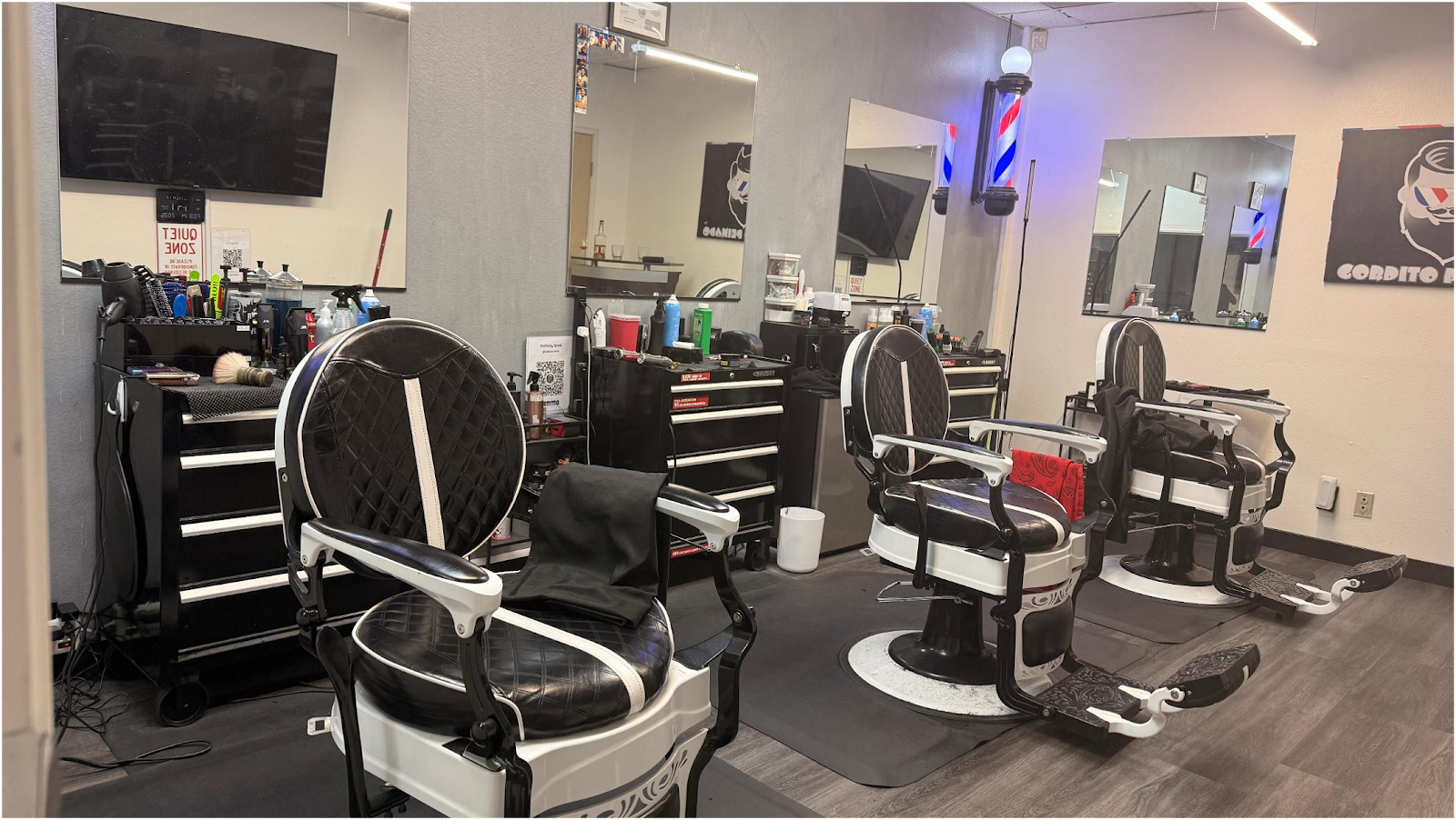 Gordito Peinado Barbershop Haircuts Beards Shaves Color - Barbershop in Irvine