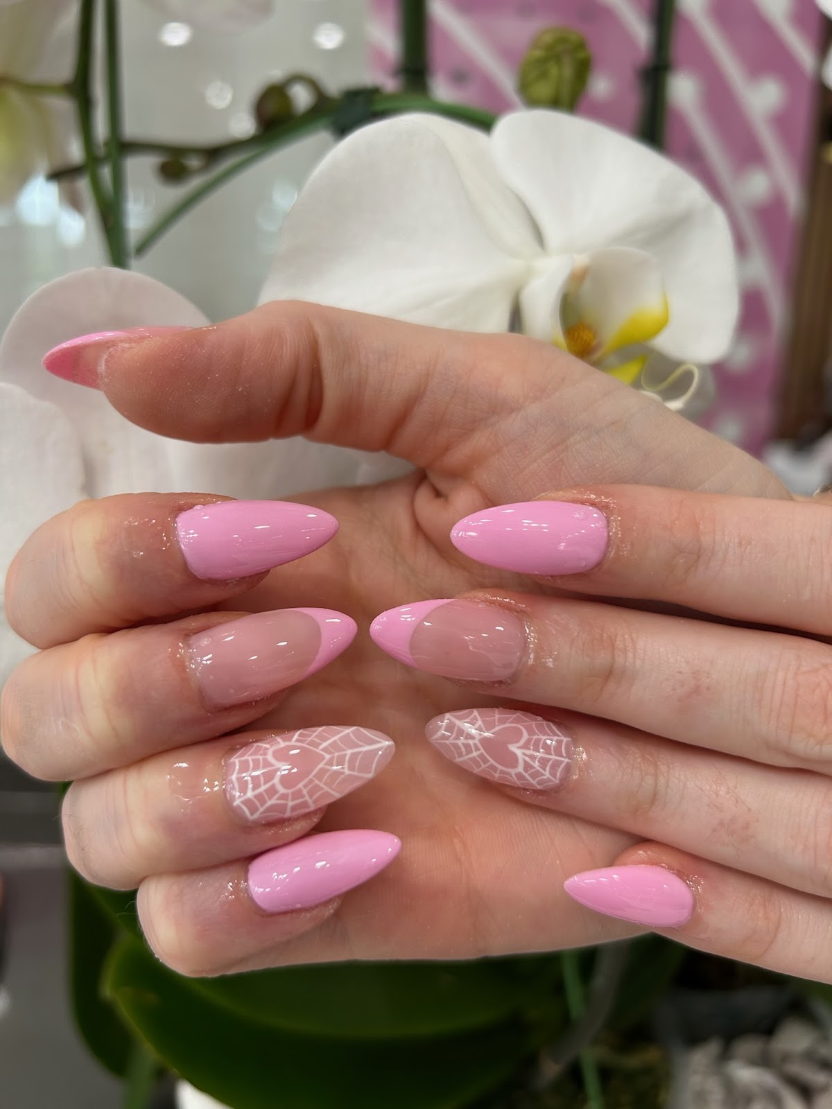 XOXO Nail Bar 10% Off For Students & Teachers - Nail Salon in Irvine