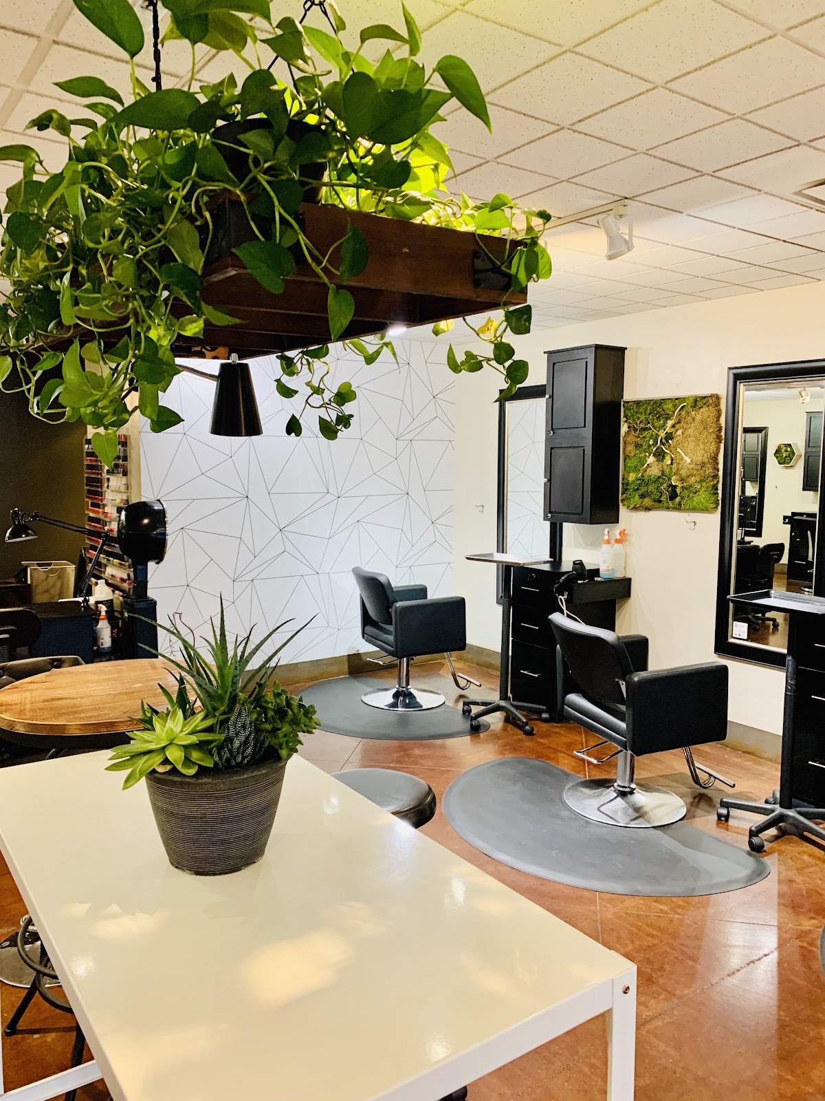 Studio: A Collective Of Stylists - Nail Salon in Denver