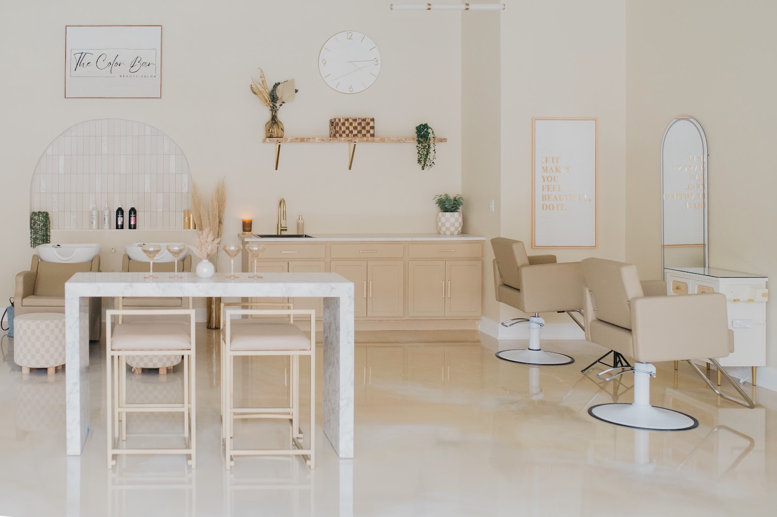 The Color Bar - Beauty Spa in Newark