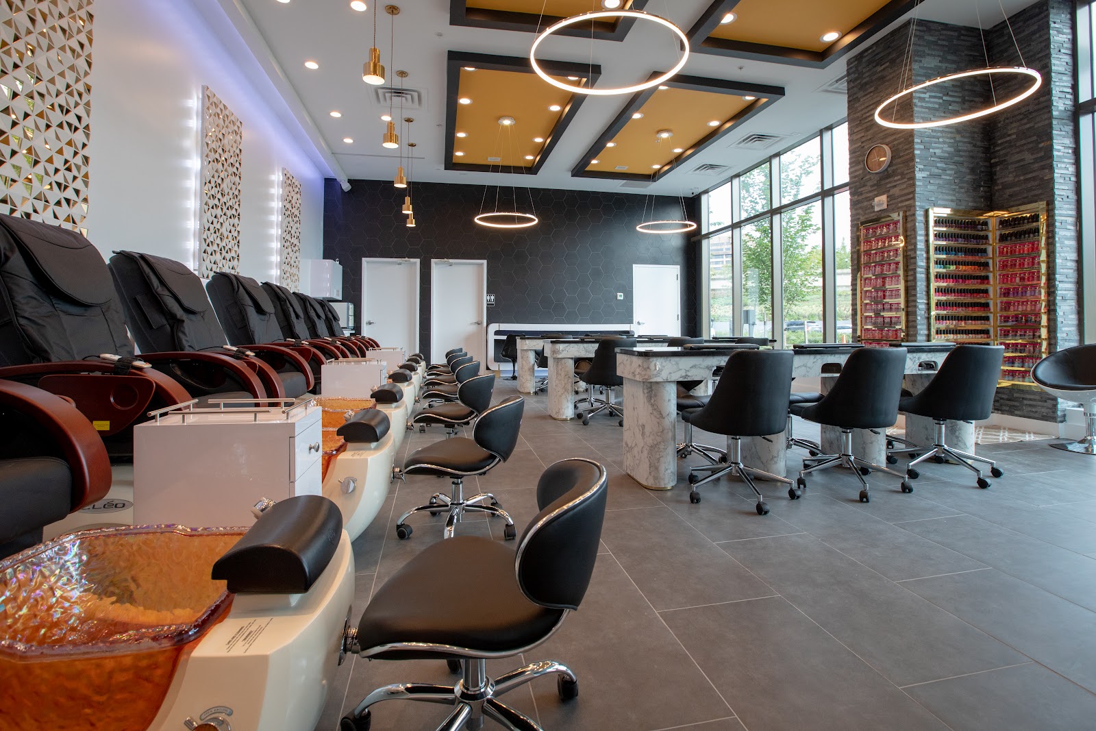 InStyle Nail Bar - Nail Salon in Washington