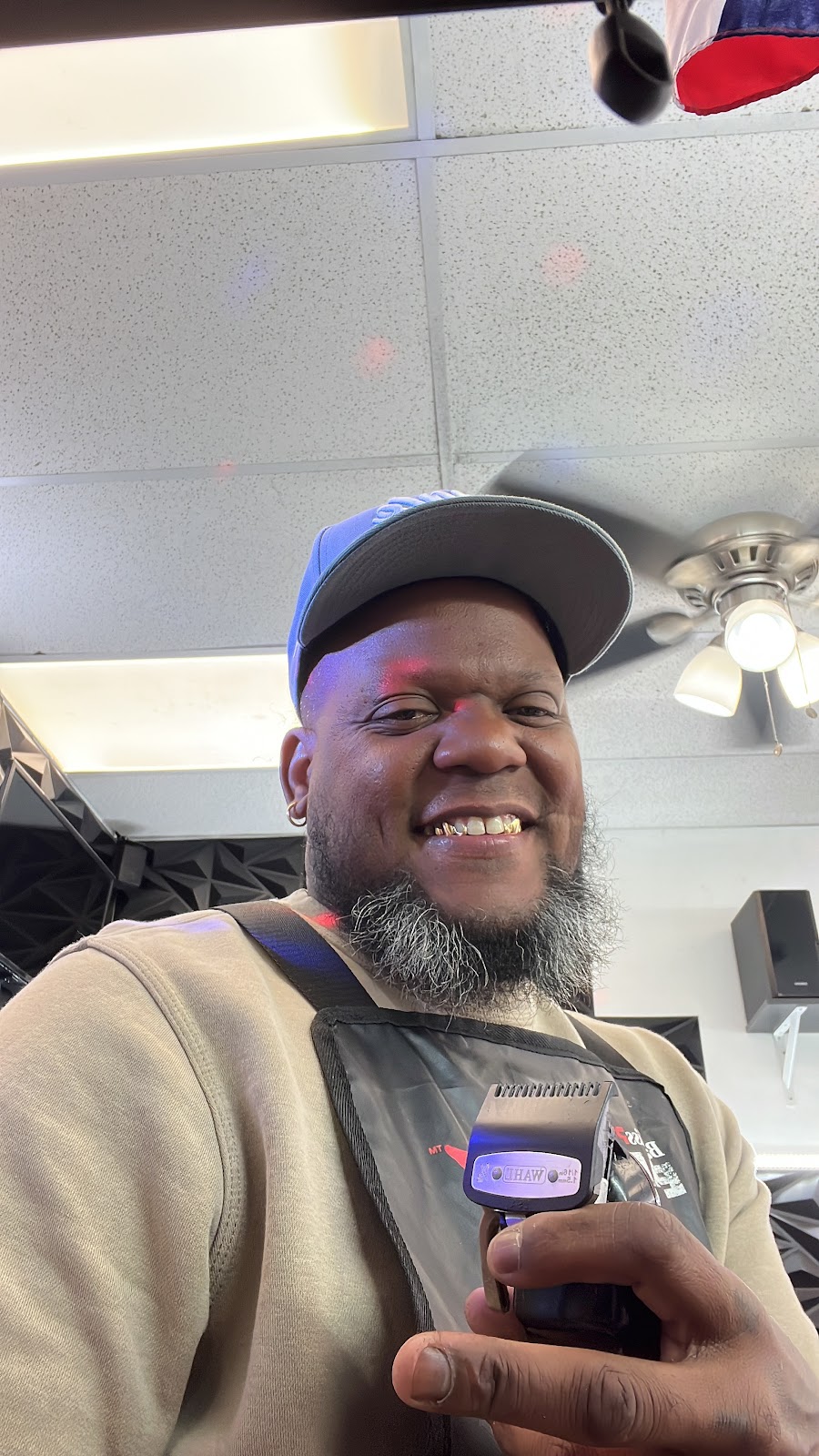 Smith 4 Barber Shop llc - Barbershop in Miami