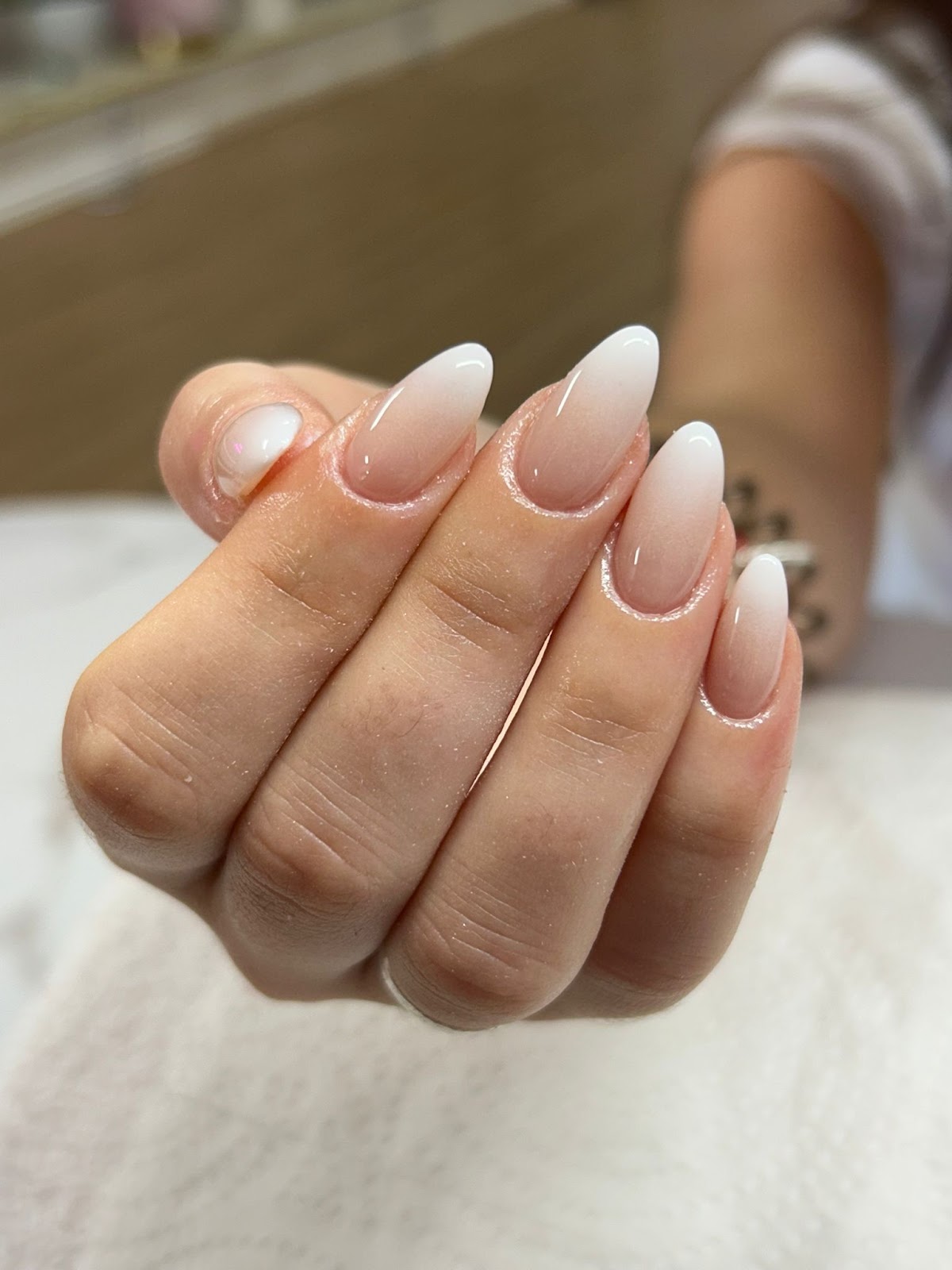 Amalfi Nail Salón - Nail Salon in Miami