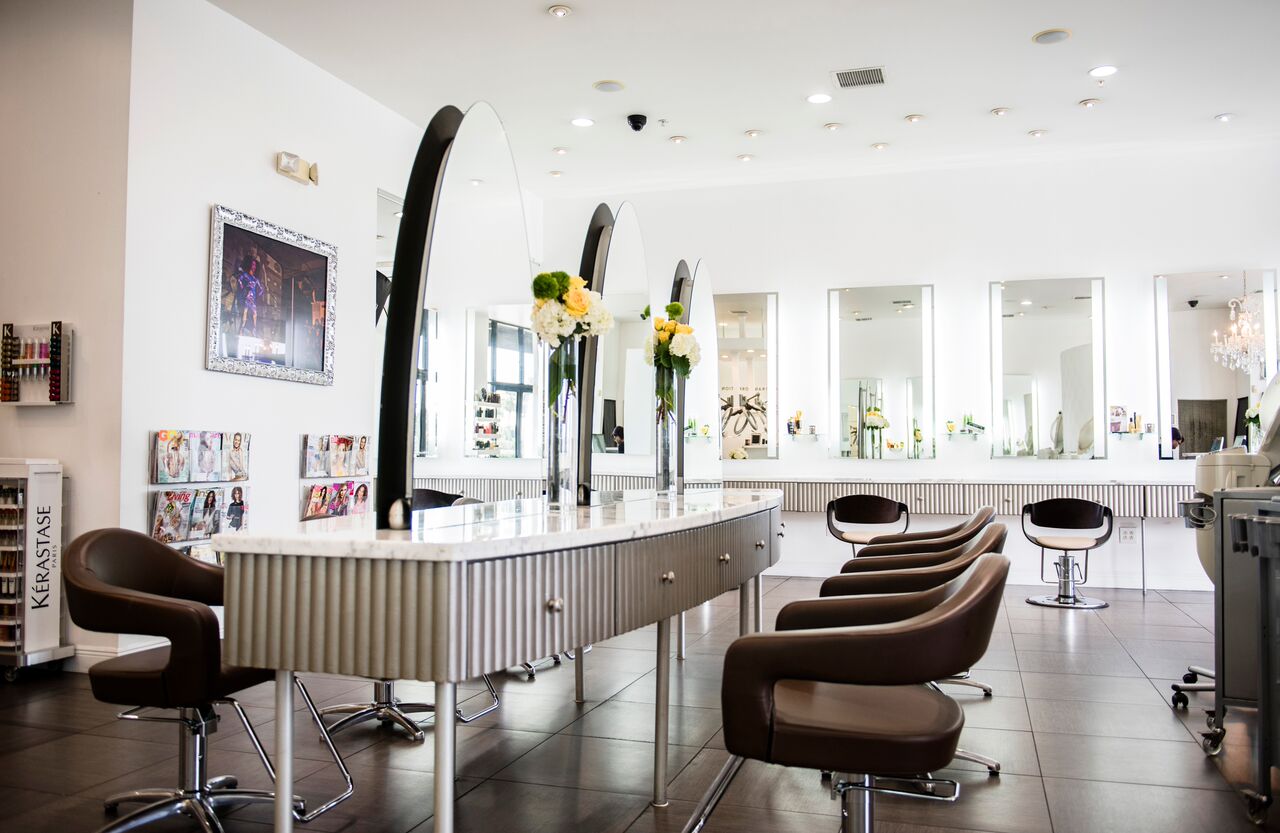 Privé Salon - Hair Salon in Orlando