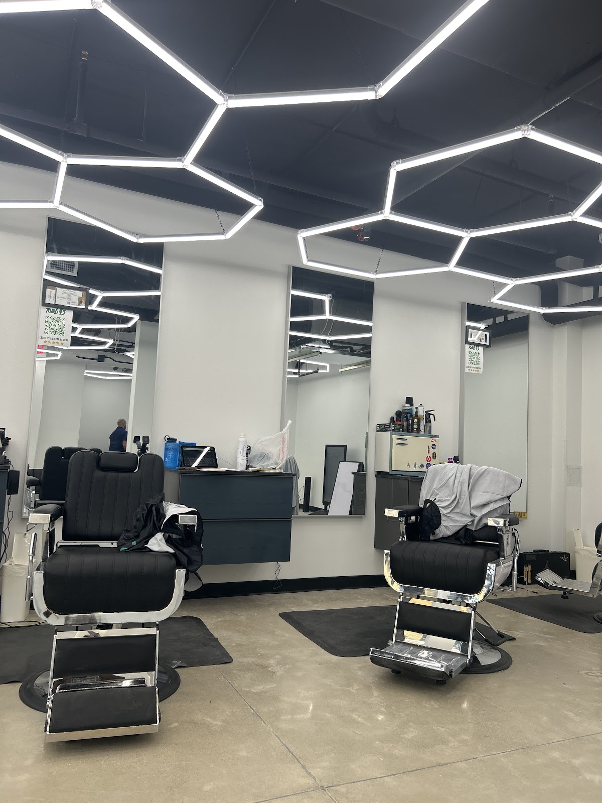 Tomb45 Barbershop Channelside - Barbershop in Tampa
