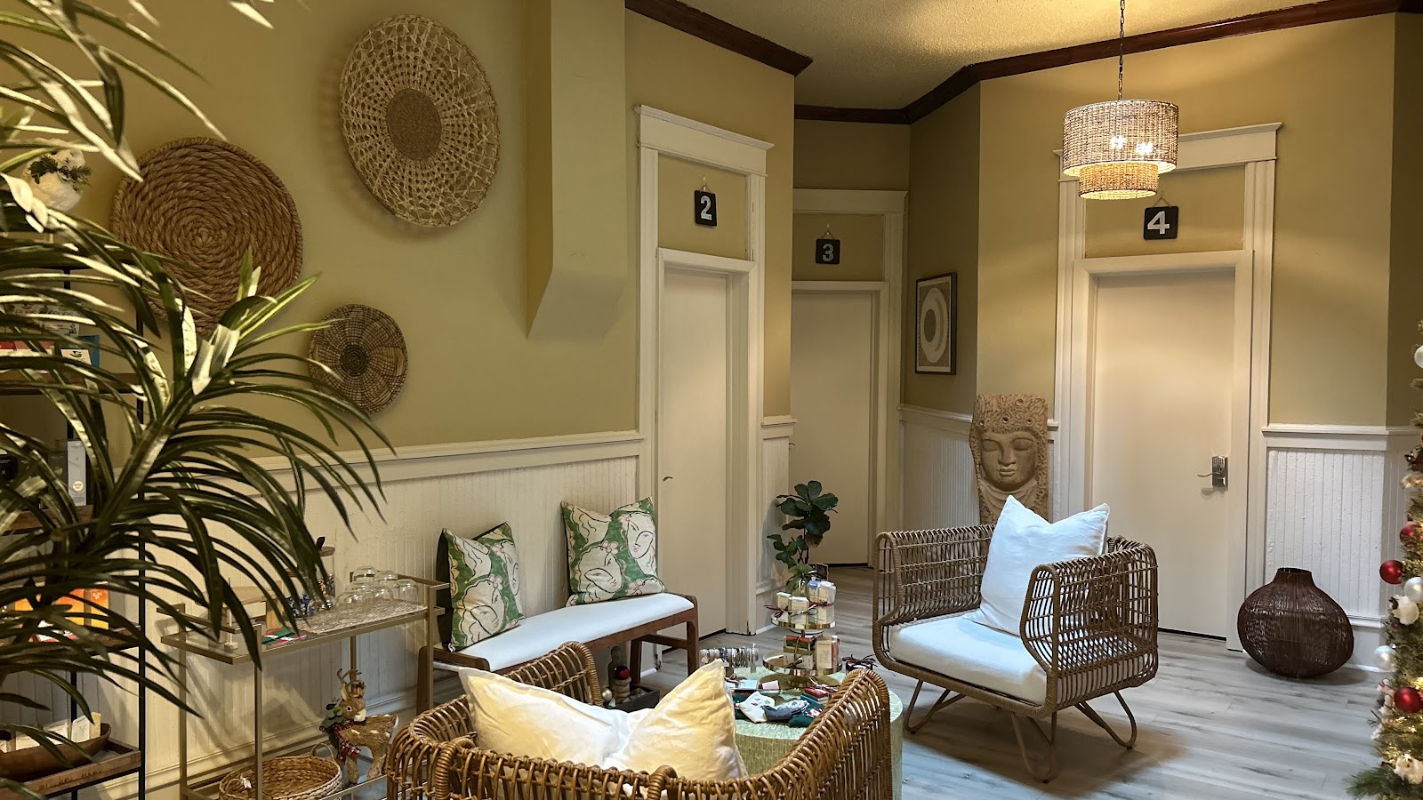 Enchanteria Day Spa - Nail Salon in Tampa